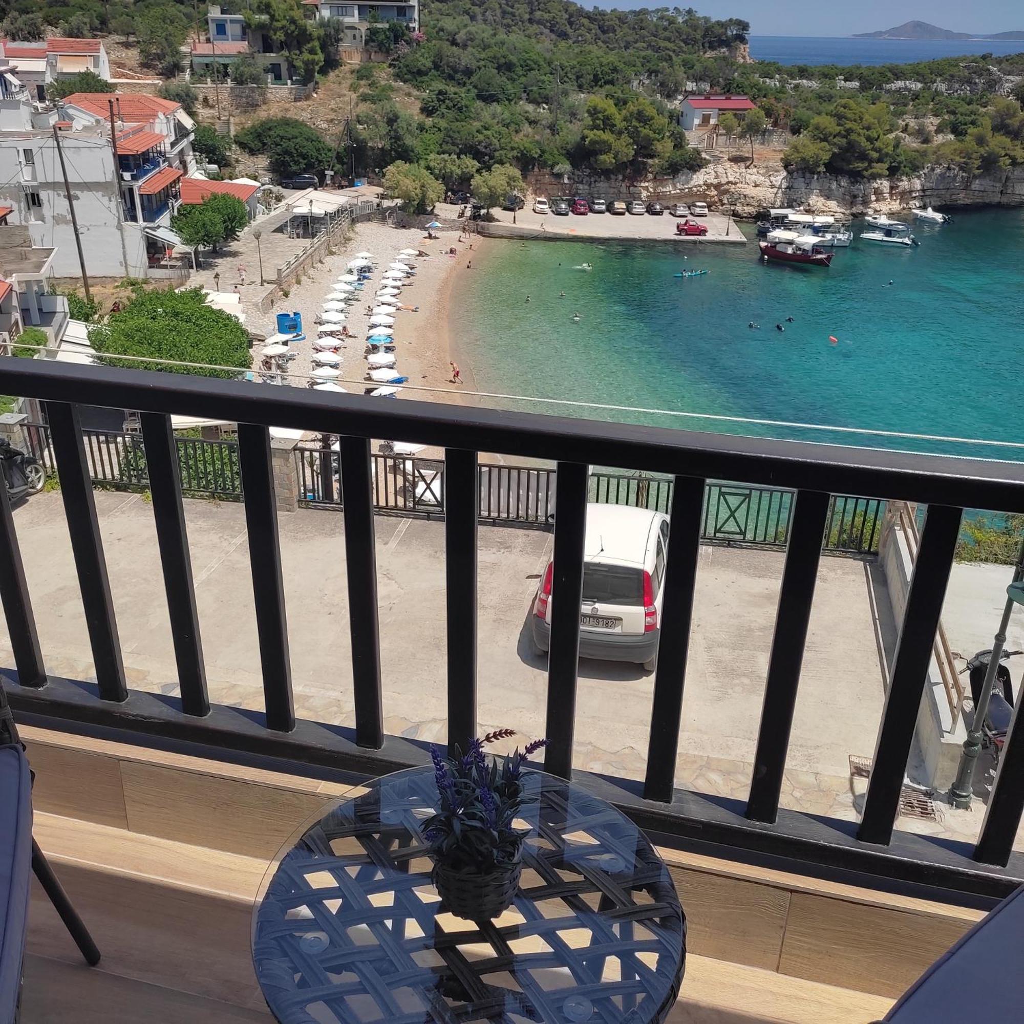 Pansion Nikos Apartman Patitíri Kültér fotó