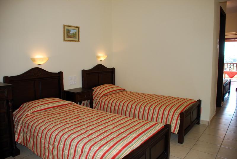 Pansion Nikos Apartman Patitíri Kültér fotó